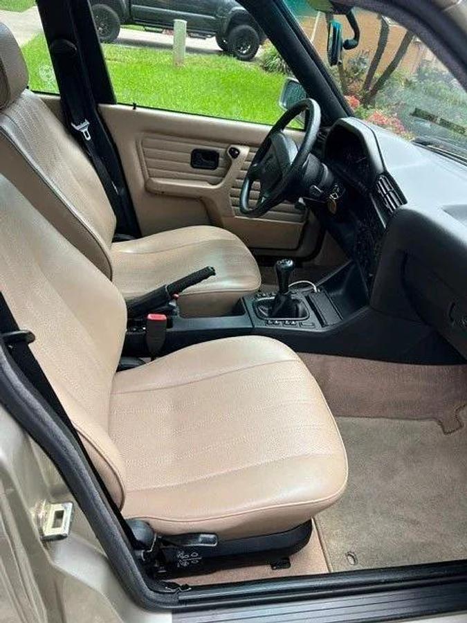 Used 1990 BMW 325i Sedan