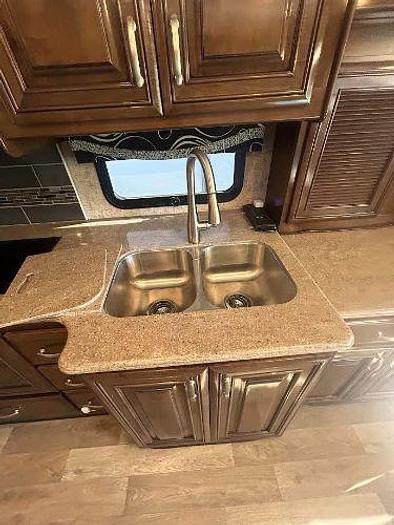 Used 2018 Thor Motor Coach Outlaw 37GP