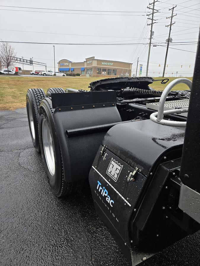 Used 2019 Peterbilt 567 Conventional Sleeper Truck