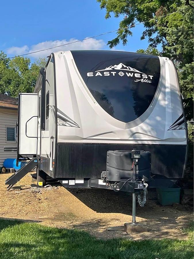 Used 2022 East West Alta 2810kik