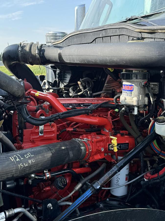 Used 2022 International HX520