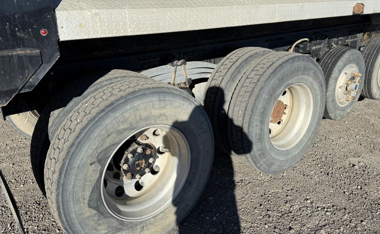 Used 2014 Volvo VHD104B300 Dump Truck