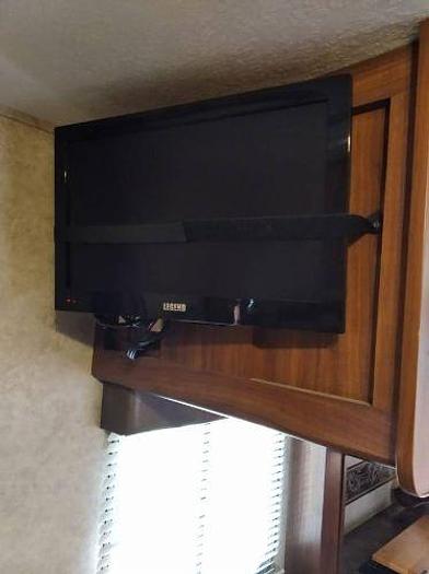 Used 2013 Keystone Cougar 21RBSWE