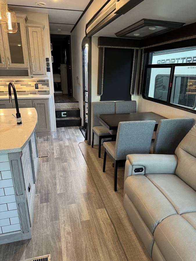 Used 2021 Keystone Montana High Country 331RL