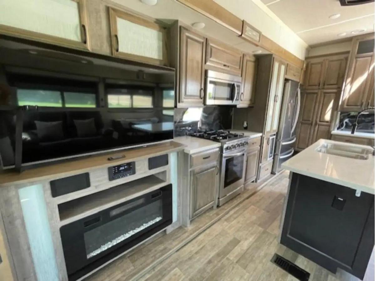 Used 2021 Forest River Cedar Creek Champagne 38EL
