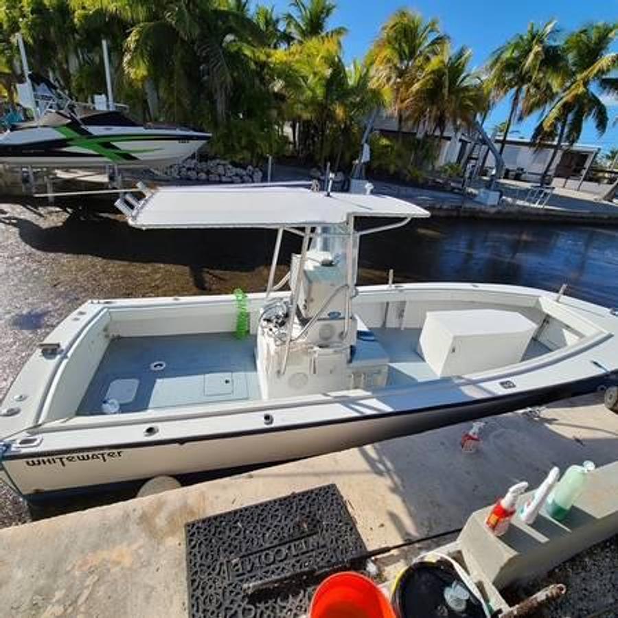 Used 1978 Whitewater 25-Ft Center Console
