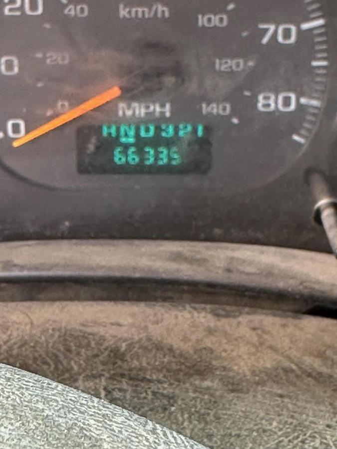 Used 2005 Chevrolet C6500 Stake Truck