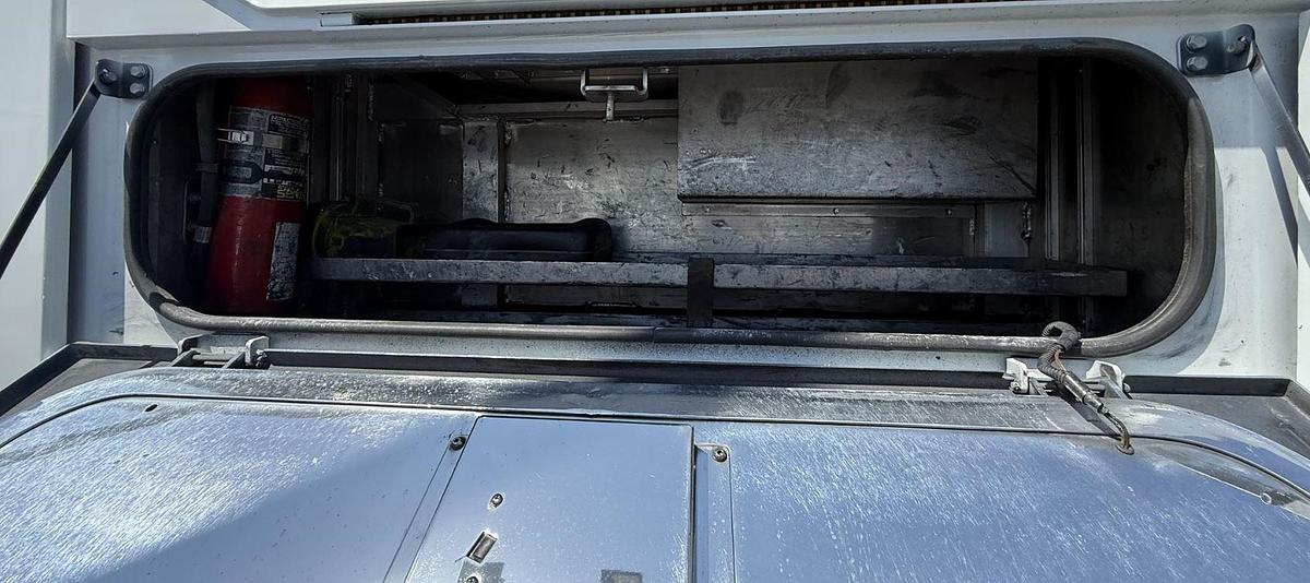 Used 2012 Peterbilt 388 Wrecker Tow Truck