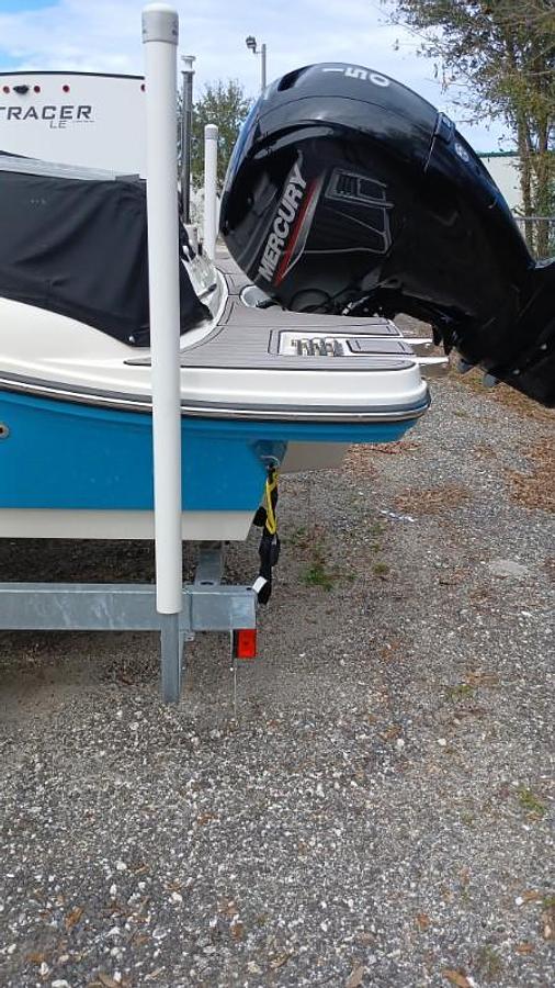 Used 2022 Sea Ray Spx 190 150 Ob
