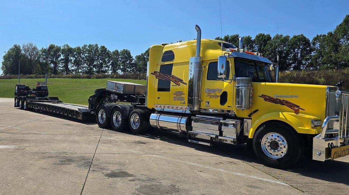 Used 2015 Western Star 4900EX Sleeper Semi Truck