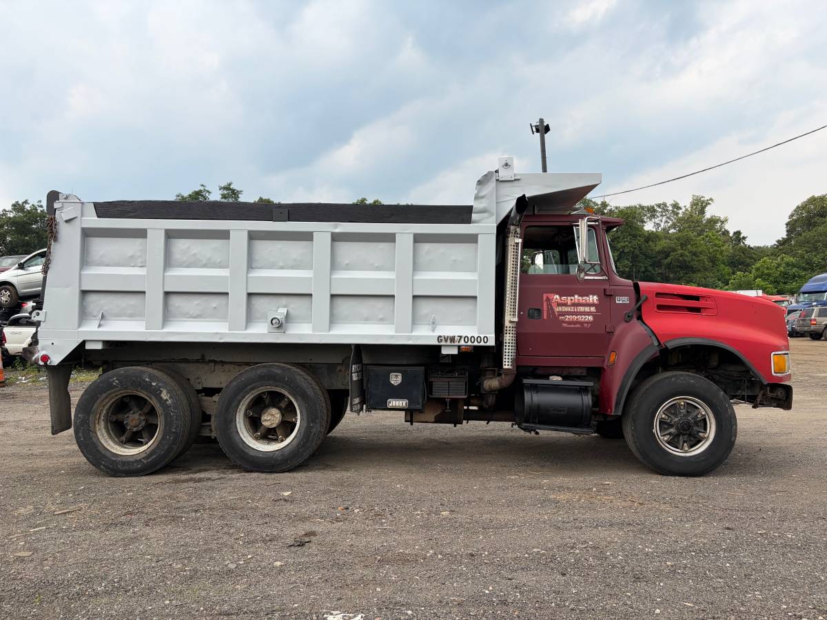 Used 1995 Ford Ltl 9000