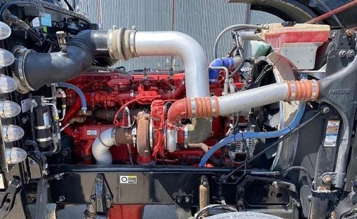 Used 2015 Peterbilt 389 Pride and Class