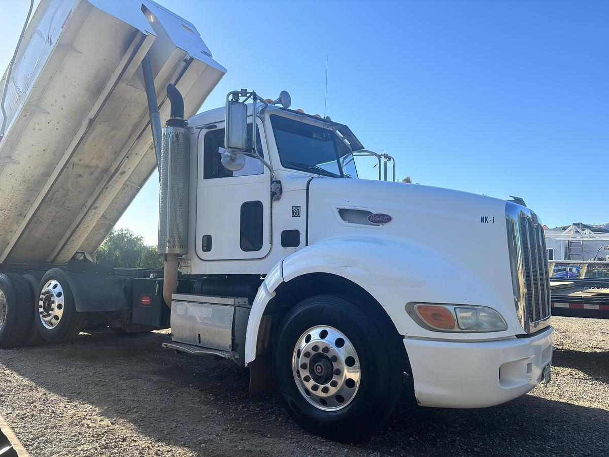 Used 2009 Peterbilt 386 Dump Truck
