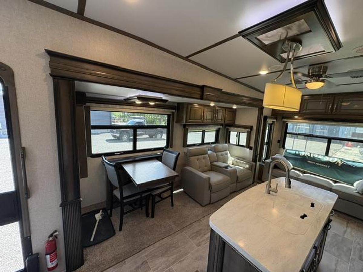 Used 2019 Keystone Montana Legacy Edition Series M-3930FB