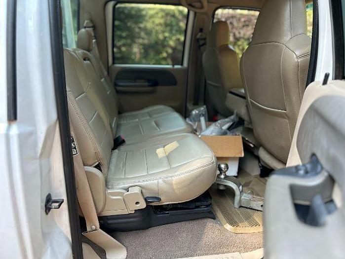 Used 2001 Ford Super Duty F-550 XLT Lariat