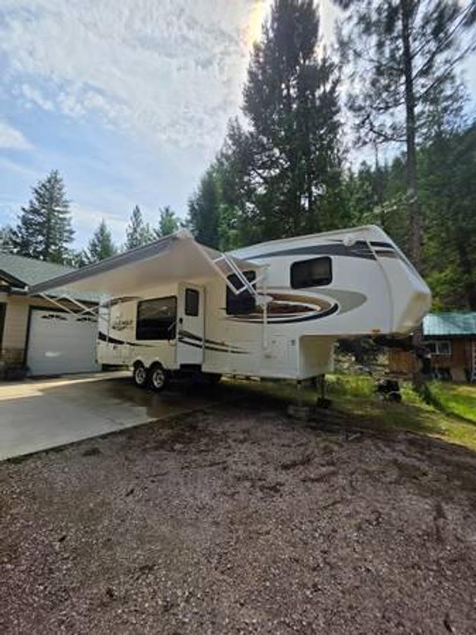 Used 2011 Jayco Eagle Super Lite 29.5' Fifth Wheel