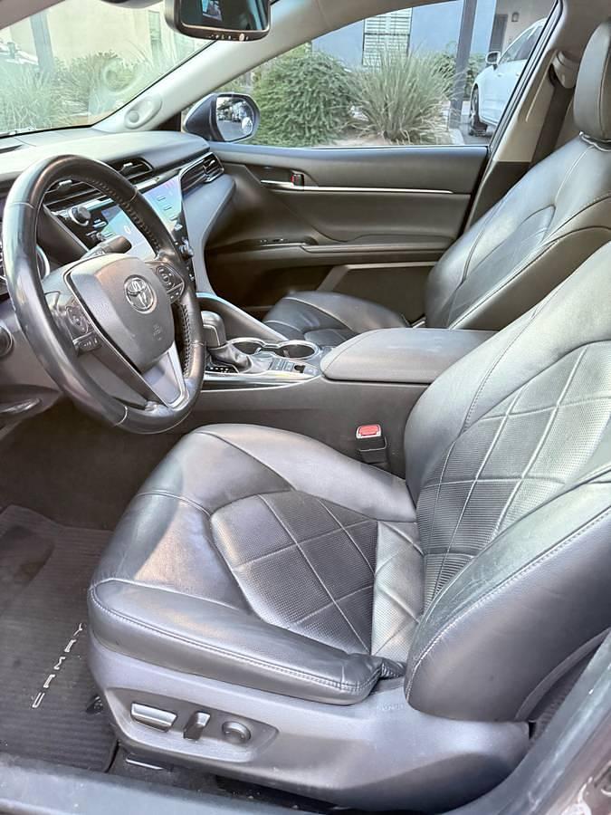 Used 2019 Toyota Camry Hybrid XLE