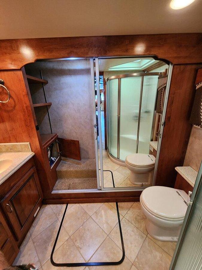 Used 2011 Holiday Rambler Endeavor 43DFT