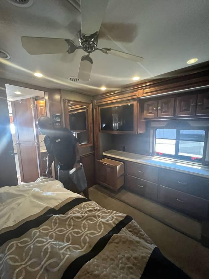 Used 2013 Tiffin Motorhome Phaeton 40QBH Class A Motorhome