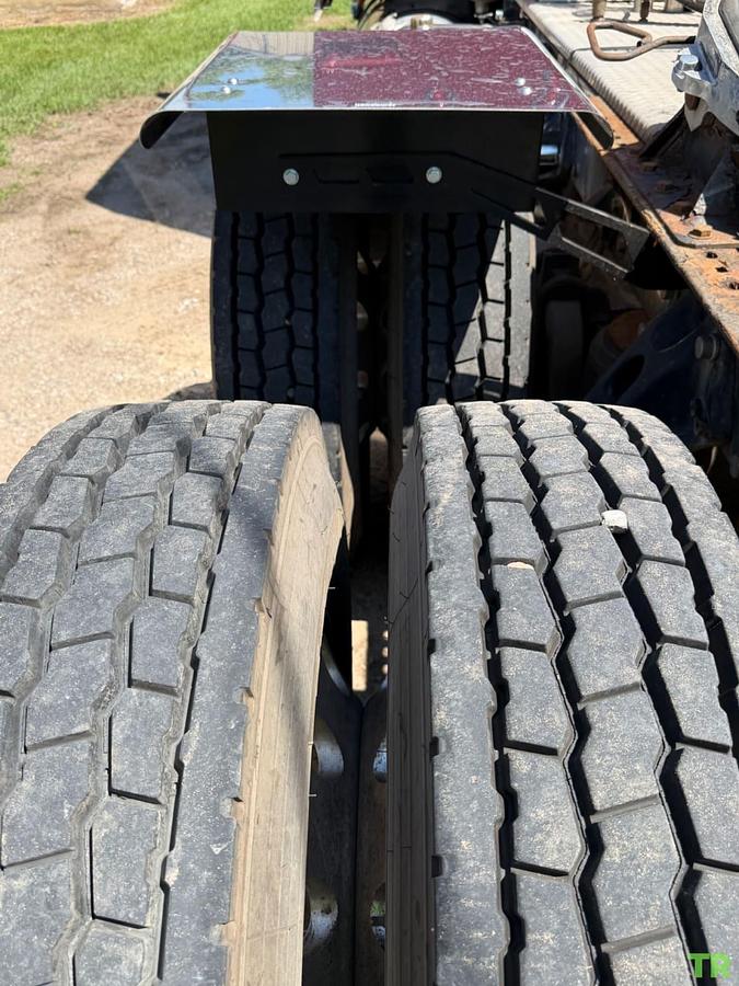 Used 2020 Peterbilt 389