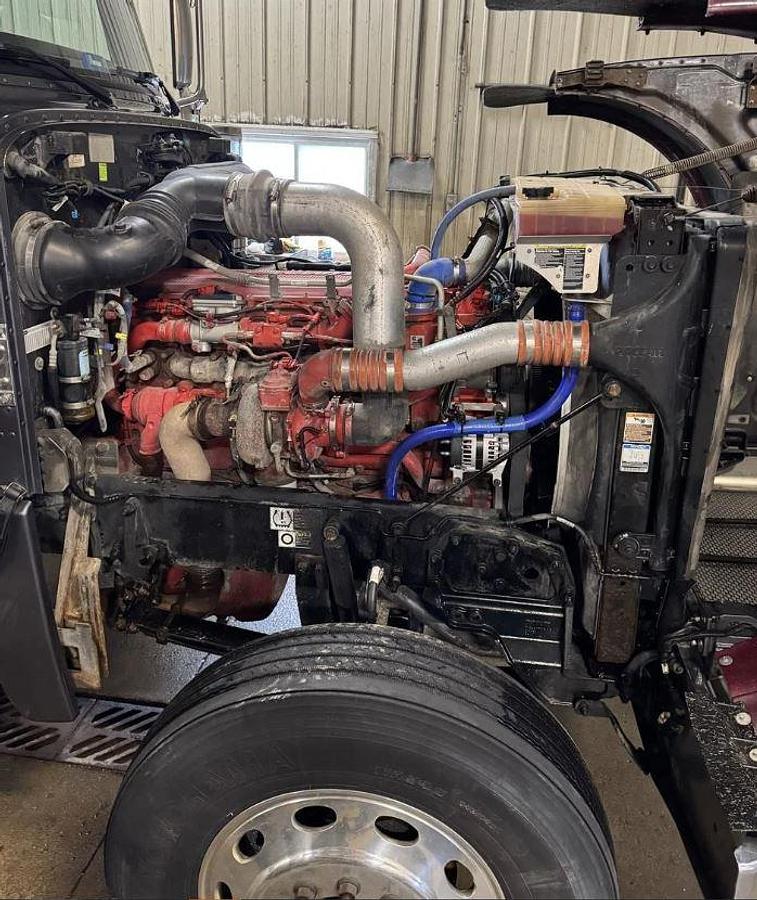 Used 2020 Peterbilt 389 Day Cab Semi Truck