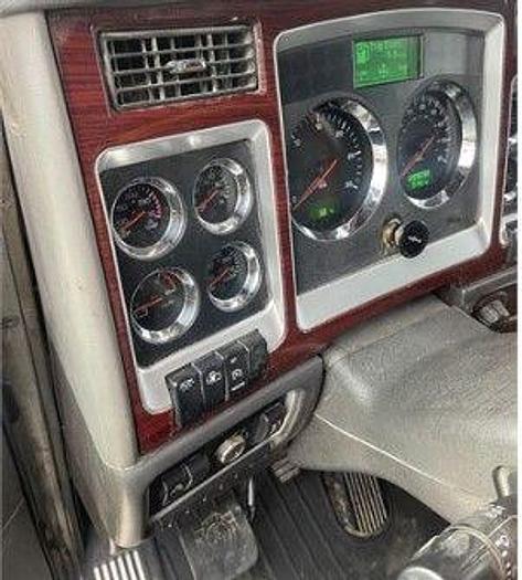 Used 2009 KENWORTH W900