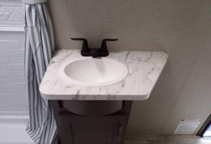 Used 2022 Grand Design Momentum 29G