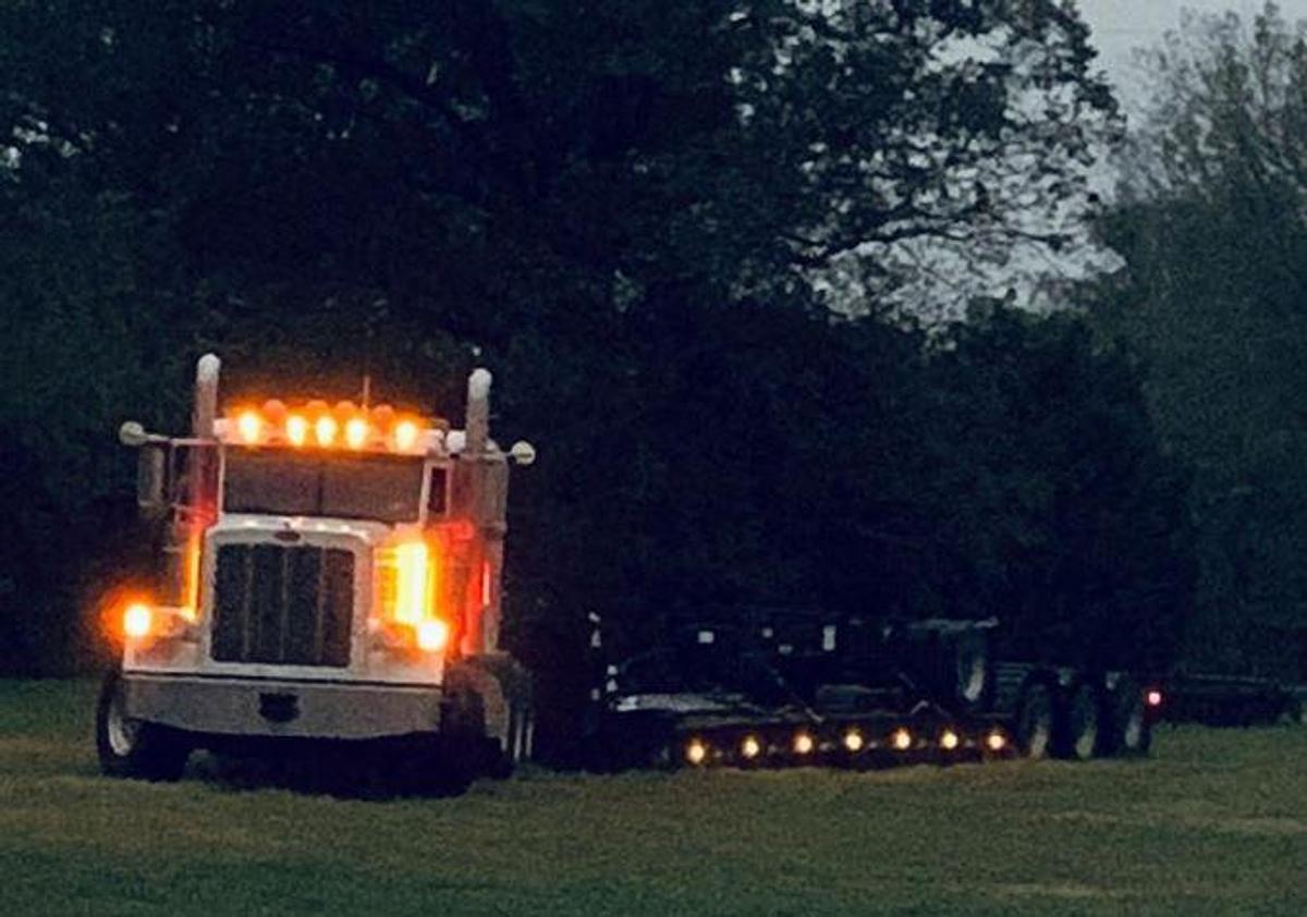 Used 2014 Peterbilt 389 and/or 2019 XL specialized trailer