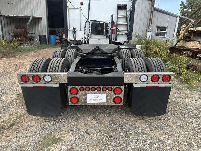 Used 2013 Peterbilt 386