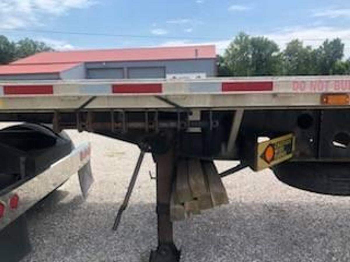 Used 2006 Transcraft Flatbed Trailer