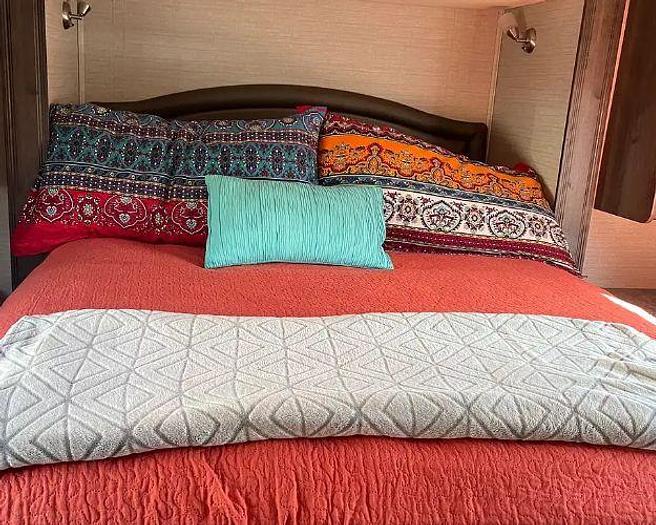 Used 2018 Jayco Greyhawk 29ME