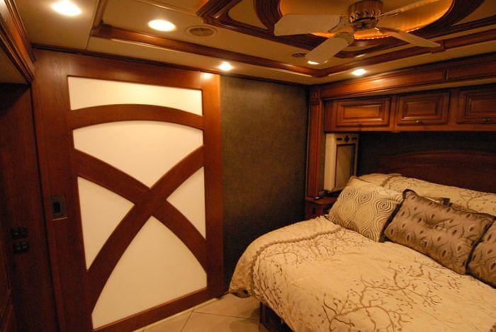 Used 2015 Winnebago Ellipse 42QD