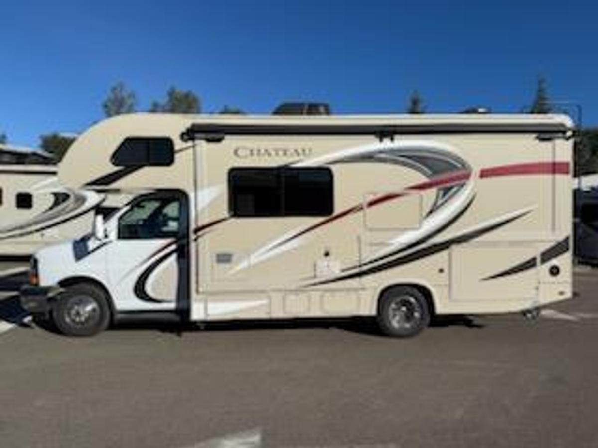 Used 2017 Thor Motor Coach Chateau 24F Class C Motorhome