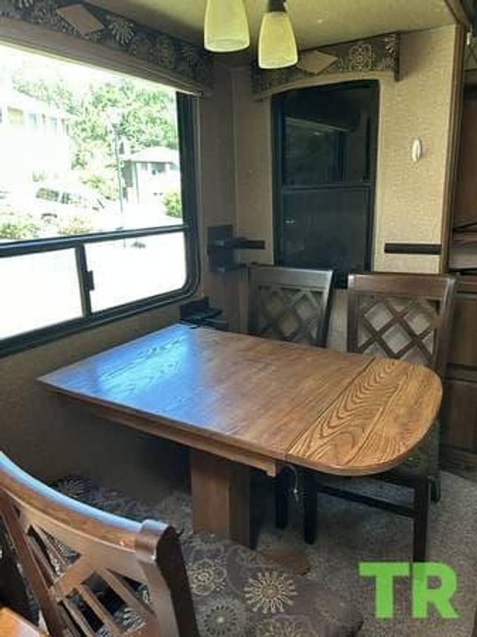 Used 2015 CrossRoads ReZerve Fifth Wheel