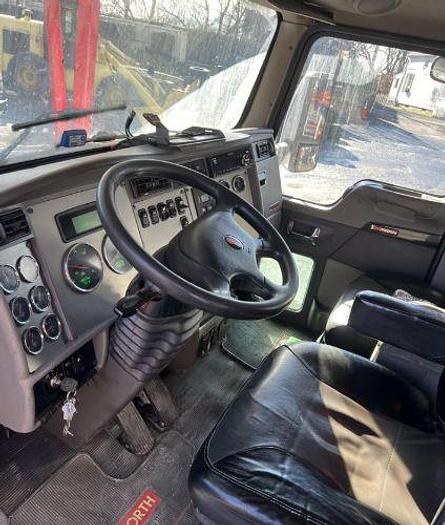 Used 2017 KENWORTH T370