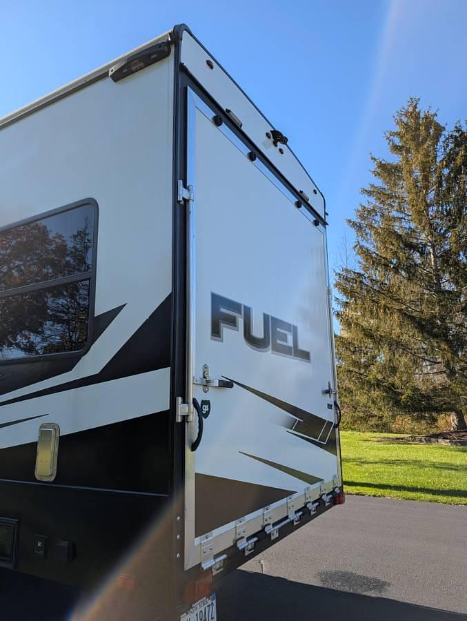 Used 2023 Heartland Fuel 357 Fifth Wheel