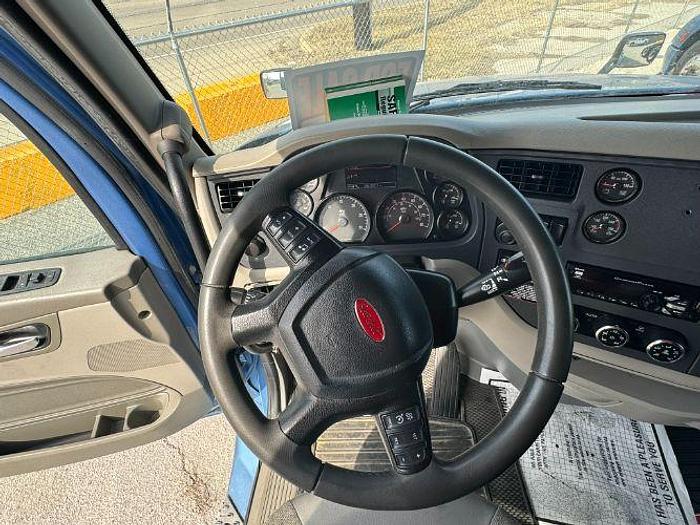 Used 2019 Peterbilt 579