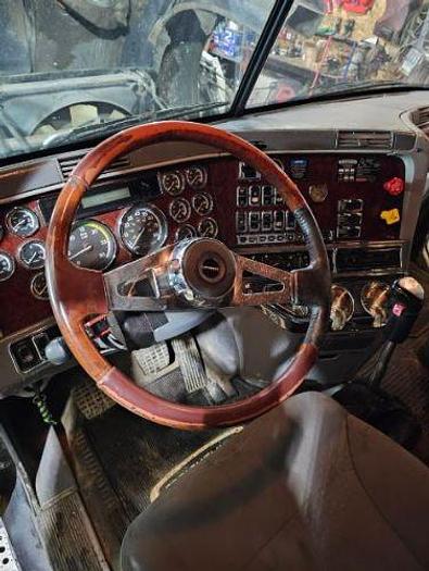 Used 2006 Freightliner Coronado