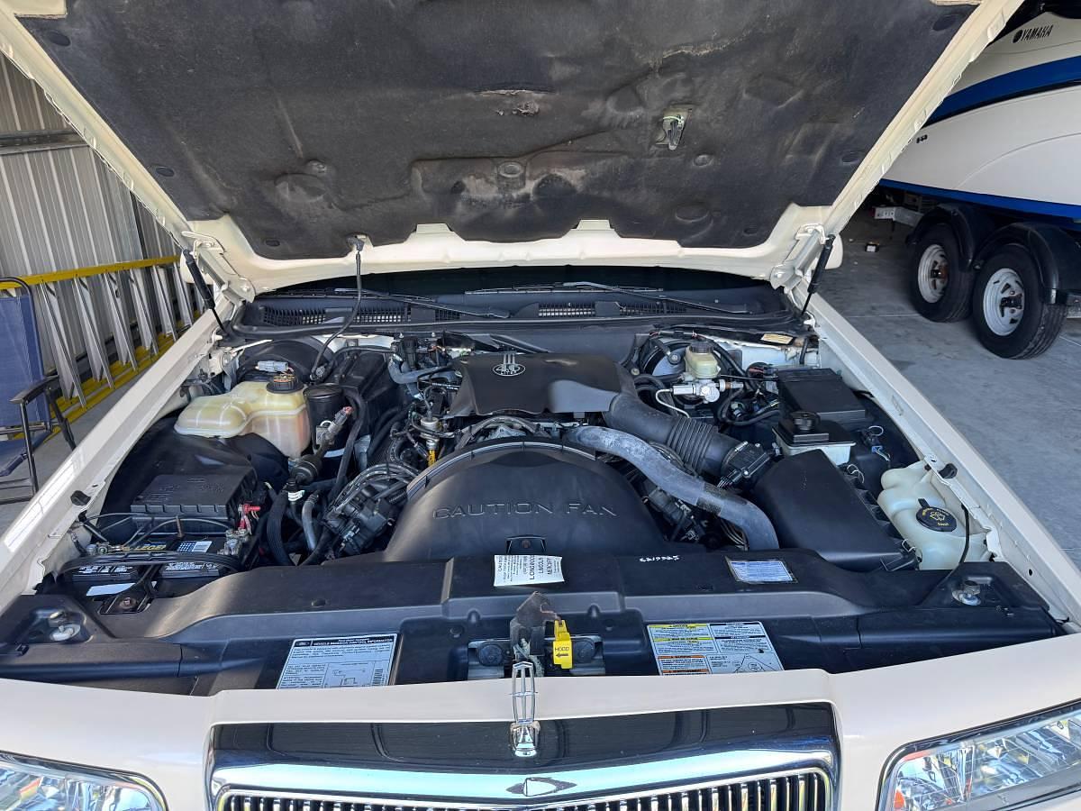 Used 1996 Lincoln Town Cartier