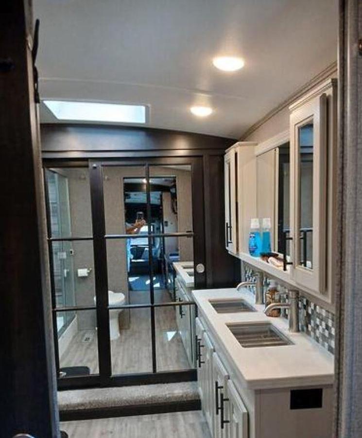 Used 2021 Jayco Pinnacle 36FBTS Fifth Wheel