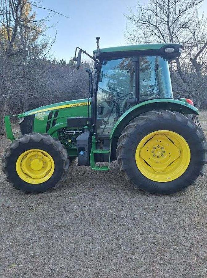 Used 2022 John Deere 5115M PowerQuad Plus / Power 8 Utility Tractor