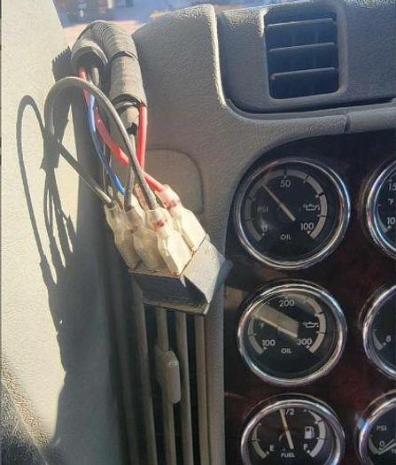 Used 2016 Freightliner CORONADO 132