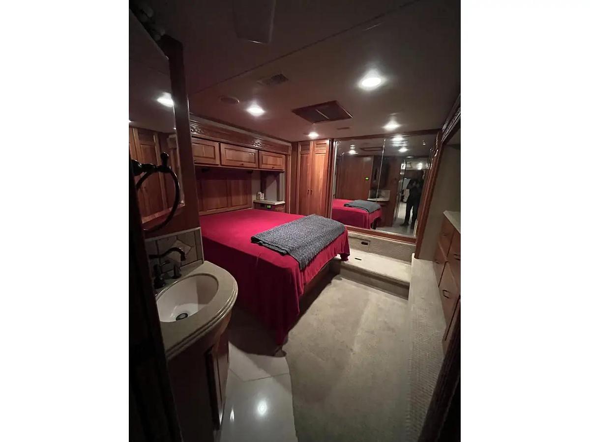 Used 2008 Monaco Dynasty Squire IV