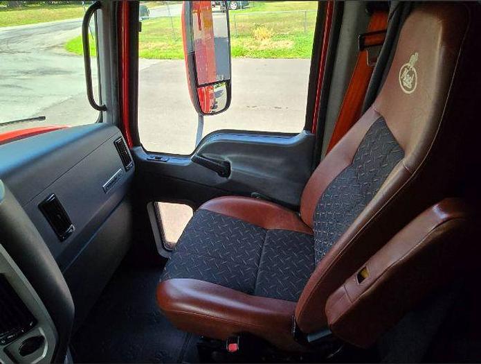 Used 2014 Mack Pinnacle Sleeper Truck