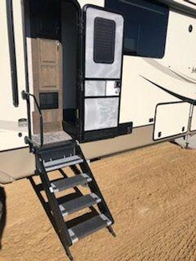 Used 2018 Keystone Montana