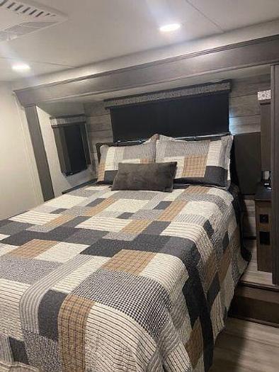 Used 2022 Alliance Paradigm 310RL