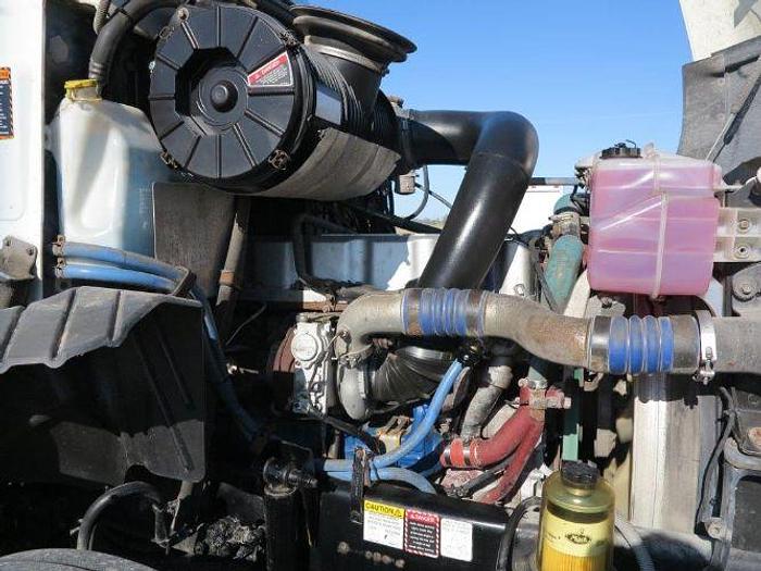 Used 2015 Mack Pinnacle CXU613