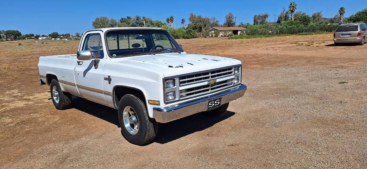 Used 1986 Chevrolet Silverado C20 Box
