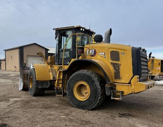 Used 2021 CATERPILLAR 966M