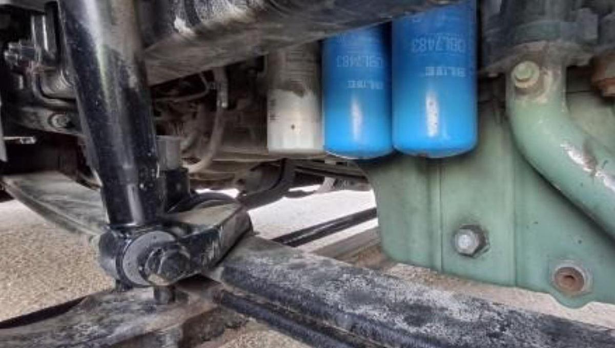 Used 2017 Volvo VNL64T670 Sleeper Semi Truck